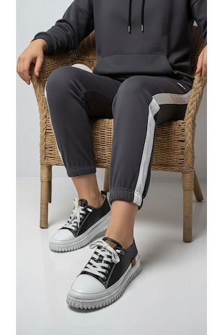 Cem Pekşen Be Fast One C-120 Kadın Günlük Deri Comfort Sneaker Beyaz - Siyah
