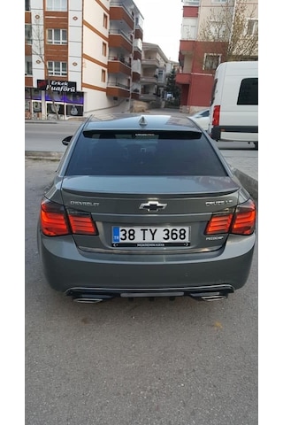 Chevrolet Cruze Cam Üstü Spoiler