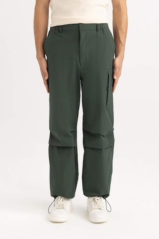 DeFacto Yazlık Pantolon Relax Fit Rahat Kesim Kargo Cepli Beli Paçası Lastikli B4519AX24SPGN542