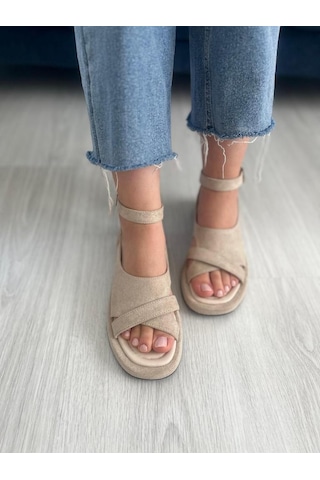 Bej Kadın Bilekten Bağlamalı Süet Düz Sandalet Alisa 001