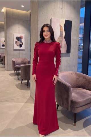 Dorne Moda Taş İşlemeli Yaka Ve Kol Detaylı Uzun Davet Elbisesi Kırmızı Kırmızı