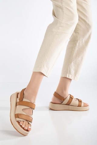 Analin Shoes Kadın Hakiki Deri Cırtlı Kalın Taban Sandalet Bej