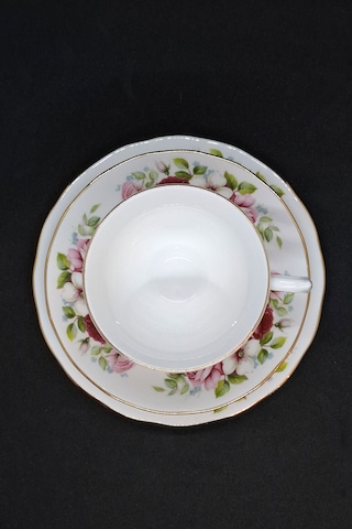 Bone China Vintage Çay Fincanı 3 Parça 200 Ml Kırmızı - Beyaz