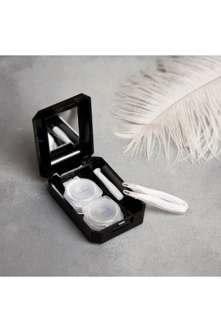 Mufunye Pratik Ve Fonksiyonel Lens Saklama Çözümü: 3b1 Lens Seti Konteyner, Pens Ve Emme Kupası İçerir.