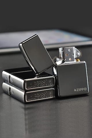 Zippo Çakmak Logolu Ebony Parlak Siyah 24756zl