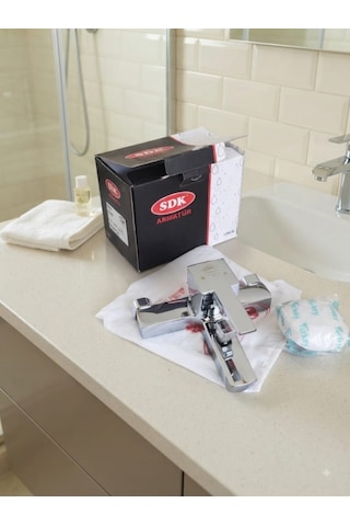 Sdk Armatür Modern Krom Kaplama Kare Lavabo / Banyo Ve Mutfak Bataryası Seti Su Tasarruflu