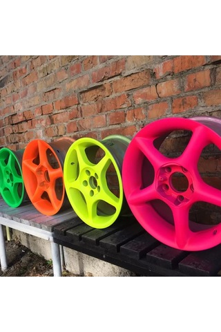 Ultima. Fluorasan Sprey Boya Kutusu 227197976