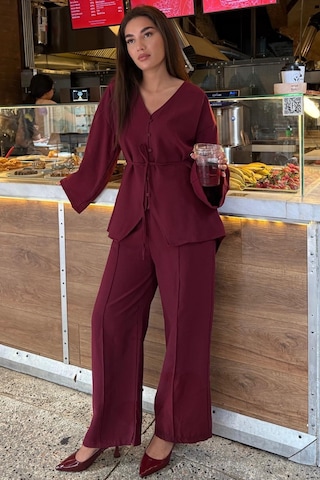 Madmext Bordo V Yaka Düğmeli Kuşaklı İkili Modal Kadın Takım Mg2619
