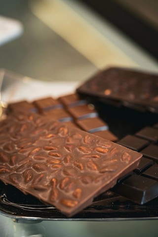 Sütlü Çikolatalı Sade Tablet 100 G