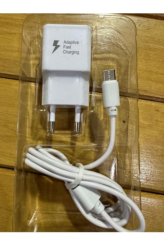 Type-c Hızlı Şarj 2,4a Akıllı Çip Teknoloji Type-c Girişli Tüm Telefonlara Uyumlu