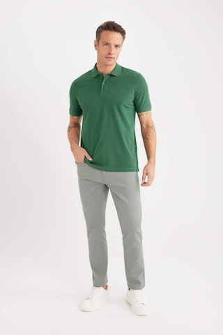 DeFacto %100 Pamuk Regular Fit Polo Yaka Kısa Kollu Basic Düz Pike Kumaş Tişört C1293AX25SPGN750