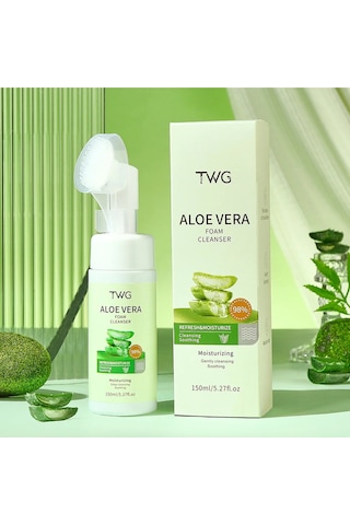 Fırçalı Yüz Temizleme Köpüğü 150ml Aloe Vera