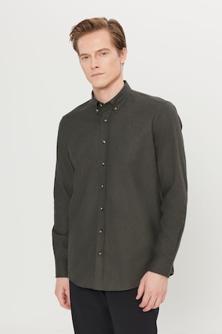 Altınyıldız Classıcs Erkek Hakı Pamuklu Slim Fit Dar Kesim Düğmeli Yaka Diagonal Desenli Flanel Gömlek Haki
