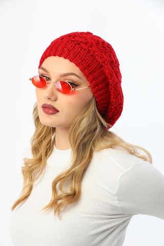 Çift Kat Kırmızı Kadın Ressam Bere Kırmızı