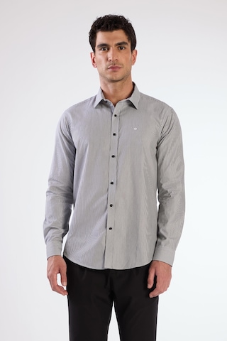 Siyah Çizgili Desen Uzun Kol Regular Fit Erkek Gömlek Siyah