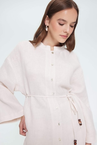 Defacto %100 Keten Regular Fit Bağcıklı Uzun Kollu Gömlek Tunik D4394ax25smer42 Ekru