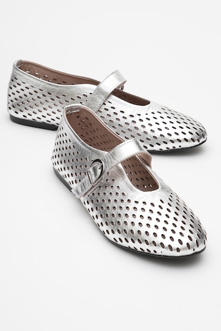 Luvishoes Arian Gümüş Hakiki Deri Delikli Kadın Babet Ayakkabı