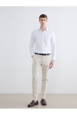 Lcw Busıness Beyaz Slim Fit Armürlü Erkek Basic Gömlek