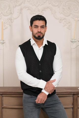 Woolen World Regular Fit Ön Cepli Desenli Kolsuz Erkek Triko Yelek Siyah