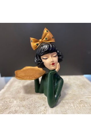 Elinde Tepsi Tutan Servis Yapan Kız Biblo