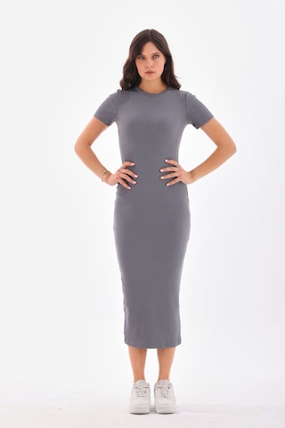Gri Kısa Kollu Diz Altı Fitilli Esnek Kalem Elbise - 115 Cm Gri