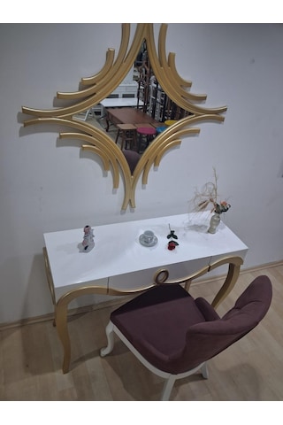 Dresuar Cnc Kabartma 90663 Model Aynalı Gökyüzü Sandalye Ayak Parlak Beyaz Gold Renk Beyaz - Gold