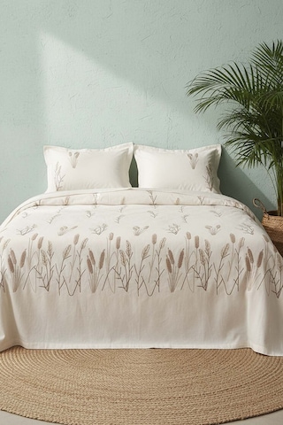 Ekru Willow Breeze Desen Çift Kişilik Nakışlı Yatak Örtüsü Seti