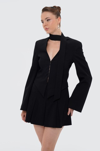 Thalure Kadın Siyah Yakası Şal Detaylı Fit Crop Ceket