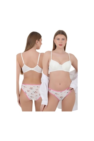 Kadınlar İçin Şıklık Ve Konforu Bir Arada Sunan Pamuklu Külot Renkli Çok Renkli