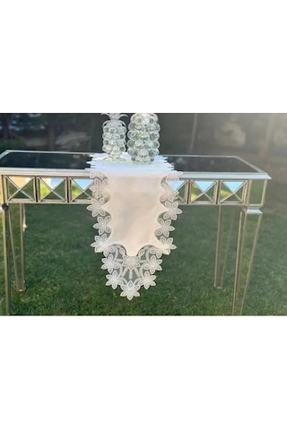 Salon Takımı 5 Parça Dantelli Keten Masa Örtüsü Runner Seti Çeyizlik Selena Model Krem Çok Renkli