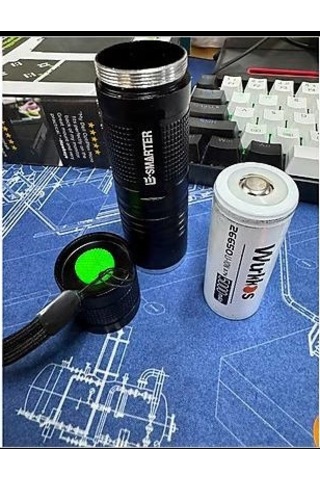 E-smarter Xml-t6 El Feneri 5000mah Bataryalı Gri - Siyah