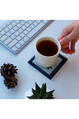 Decorita Cam Bardak Altlığı C Harfli Tasarım 4'lü Takım 10 x 10 CM Çok Renkli