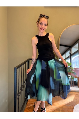Ali Butik Mavi Batik Desen Asimetrik Şifon Etek Ali Butik Mavi Batik Desen Asimetrik Şifon Etek
