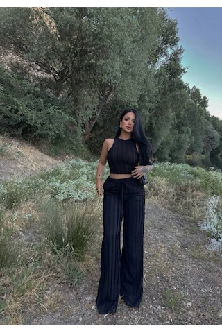 Mayrem Kadın Kaşkorse Crop Top Ve Bol Paça Pantolon İkili Takım Siyah