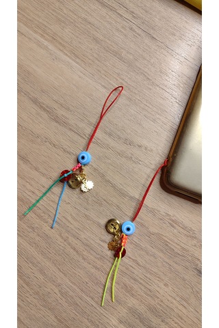 Nazar Boncuklu & Renkli İpli El Yapımı Telefon Charmı Şans, Renk Ve Bohem Zarafet
