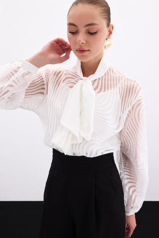 Sateen Fularlı Zebra Desenli Gömlek - Ekru-136000 Ekru
