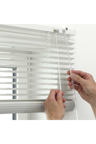 Pvc Jaluzi 25 Mm 90X200 Cm Ölçülerinde Beyaz