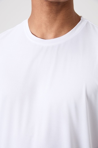 Tommy Life Beyaz Polyester Nefes Alan Dokulu İnce Esnek Standart Fit Erkek Performans T-shirt - 88383 Beyaz