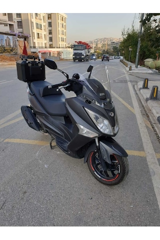 Motocam Sym Joymax 250 İ Ön Cam 2013-2016 Model 54cm Şeffaf Renkli 4mm Sportif