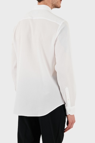 Emporio Armani Pamuklu Regular Fit Uzun Kollu Gömlek Erkek Gömlek Em000099 Te14192 U0002 Beyaz