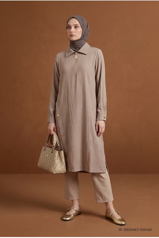 Armine Trend Fermuar Detaylı Yakalı Uzun Tunik Yan Düğme Detaylı Rahat Kesim Tesettür Tunik 111 Cm Boy Vizon 26yt447