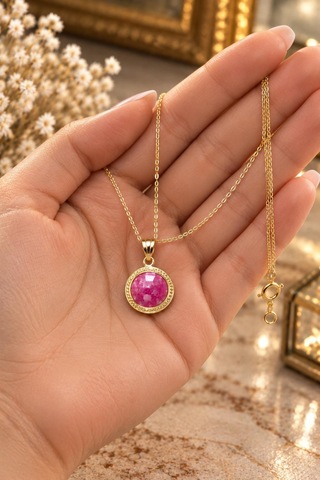 Pembe Taşlı Altın Kolye