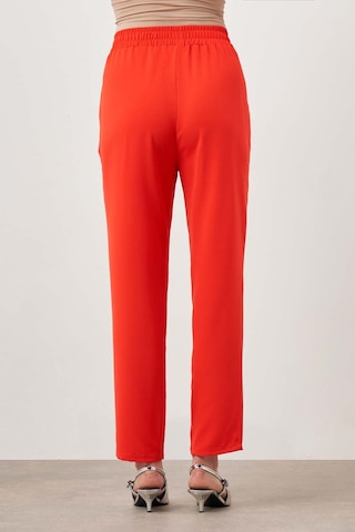 Mizalle Beli Lastikli Dar Paça Nar Çiçeği Pantolon Narçiçeği