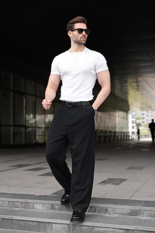 Madmext Beyaz Yarım Düğmeli Slim Fit Erkek Tişört E7186