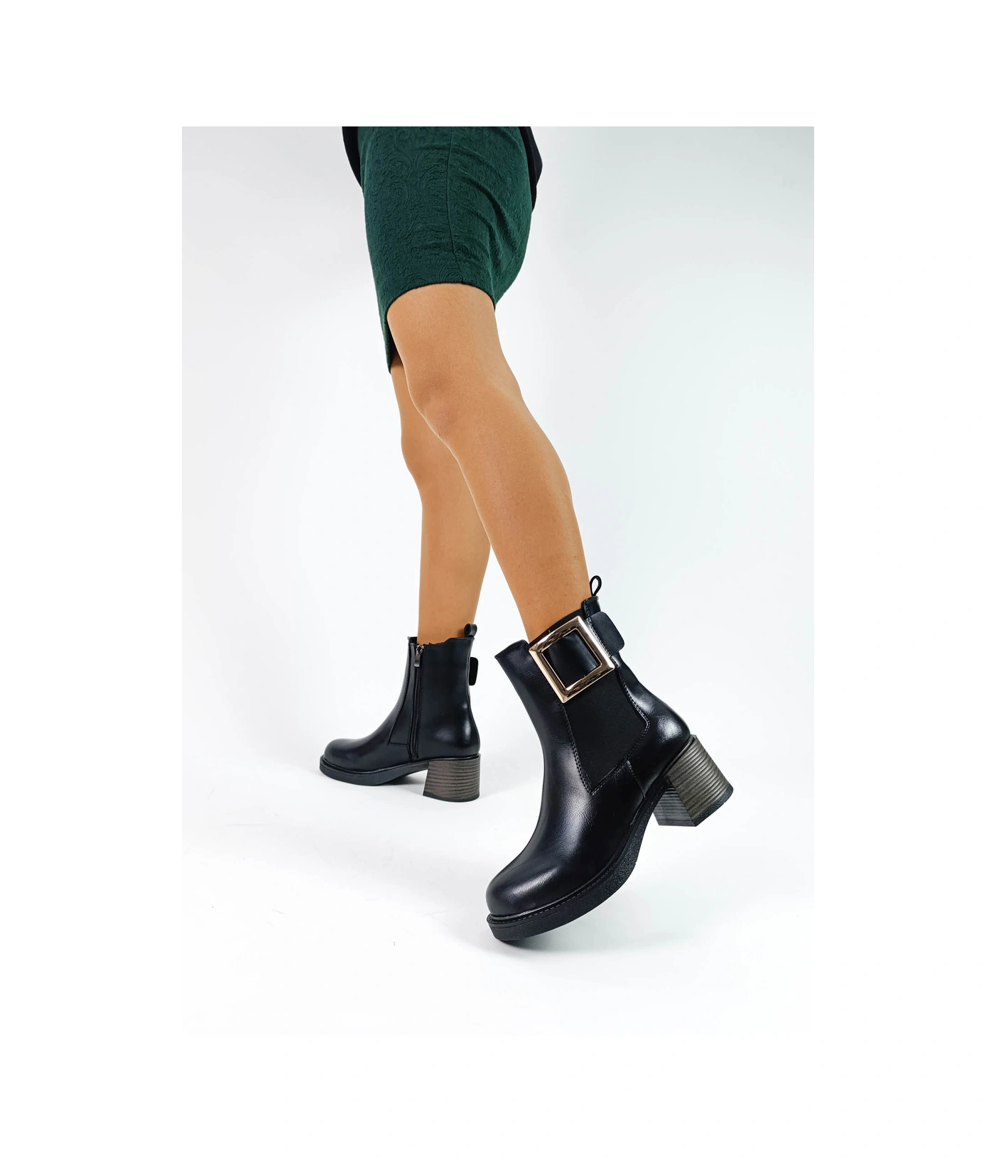 Siyah Cilt Tokalı Lastikli Yandan Fermuarlı Kadın Kalın Topuklu Bot Siyah