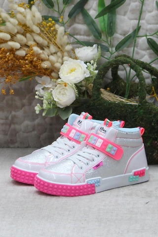 M.p 242 3308 Beyaz Rahat Kısa Boğazlı Kız Çocuk Ayakkabı 001