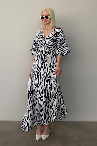 Madmext Lacivert Zebra Desenli V Yaka Yarım Kollu Elbise Mg2394