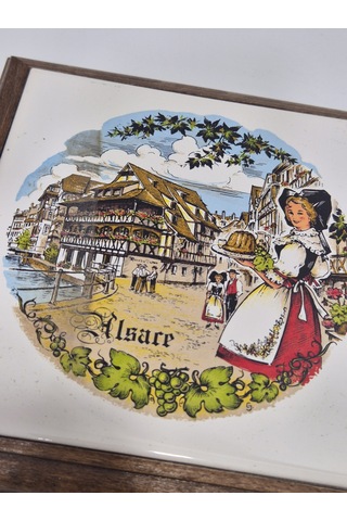 Vintage Alsace Temalı Seramik Nihale Çok Renkli