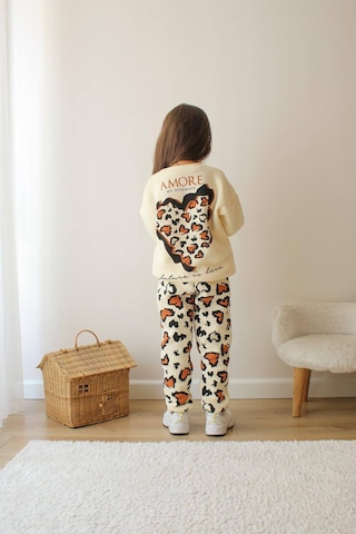 Kız Çocuk Siyah 3 İplik Şardonlu Takım Yıldız Desenli Sweatshirt & Rahat Eşofman Altı Ekru