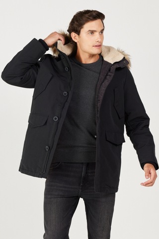 Wrangler Regular Fit Normal Kesim Dik Yaka Erkek Siyah Parka Mont W4D0Wx100 Siyah